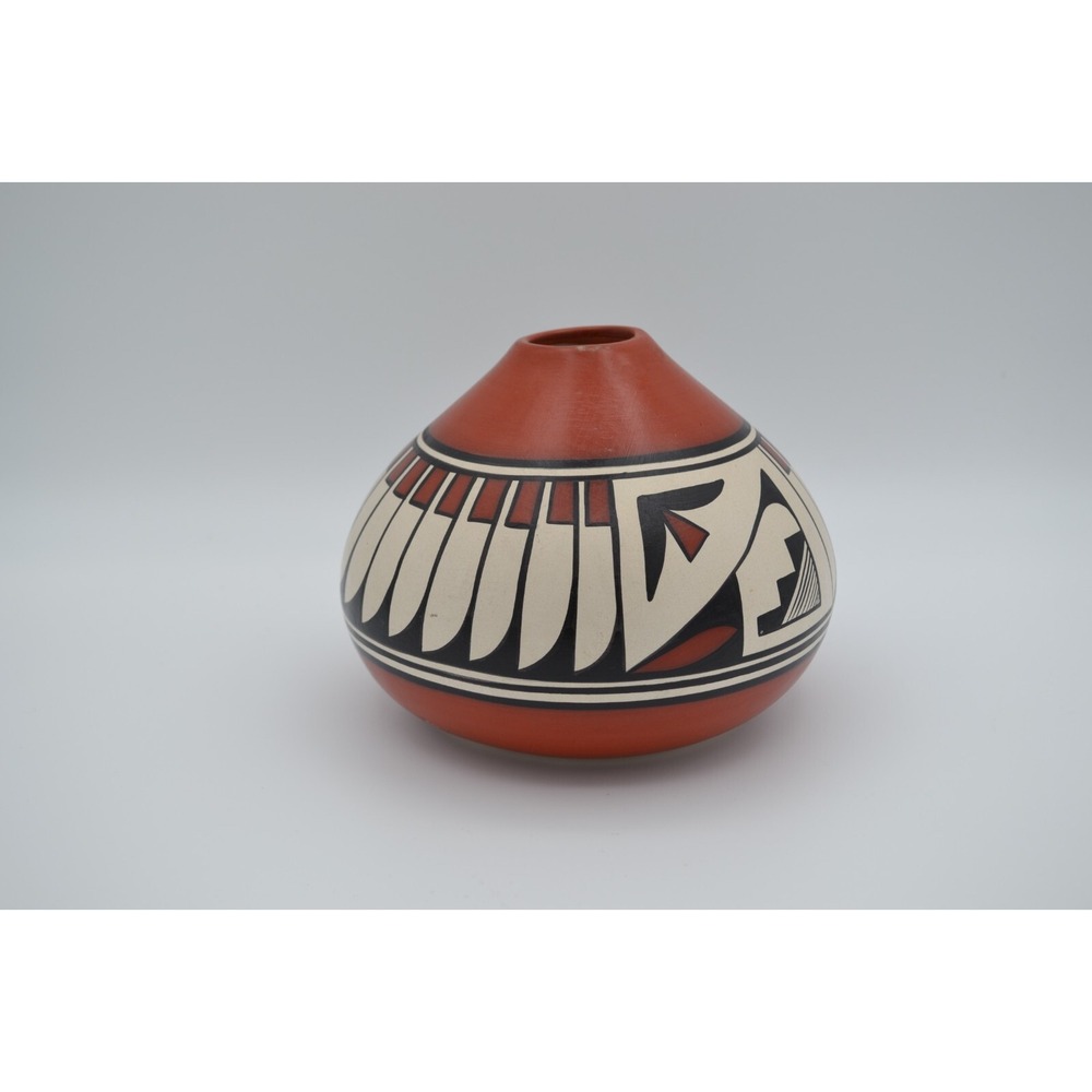 Adakai Acoma Pueblo Seed Pot Native American Hand Painted Polychrome Pottery